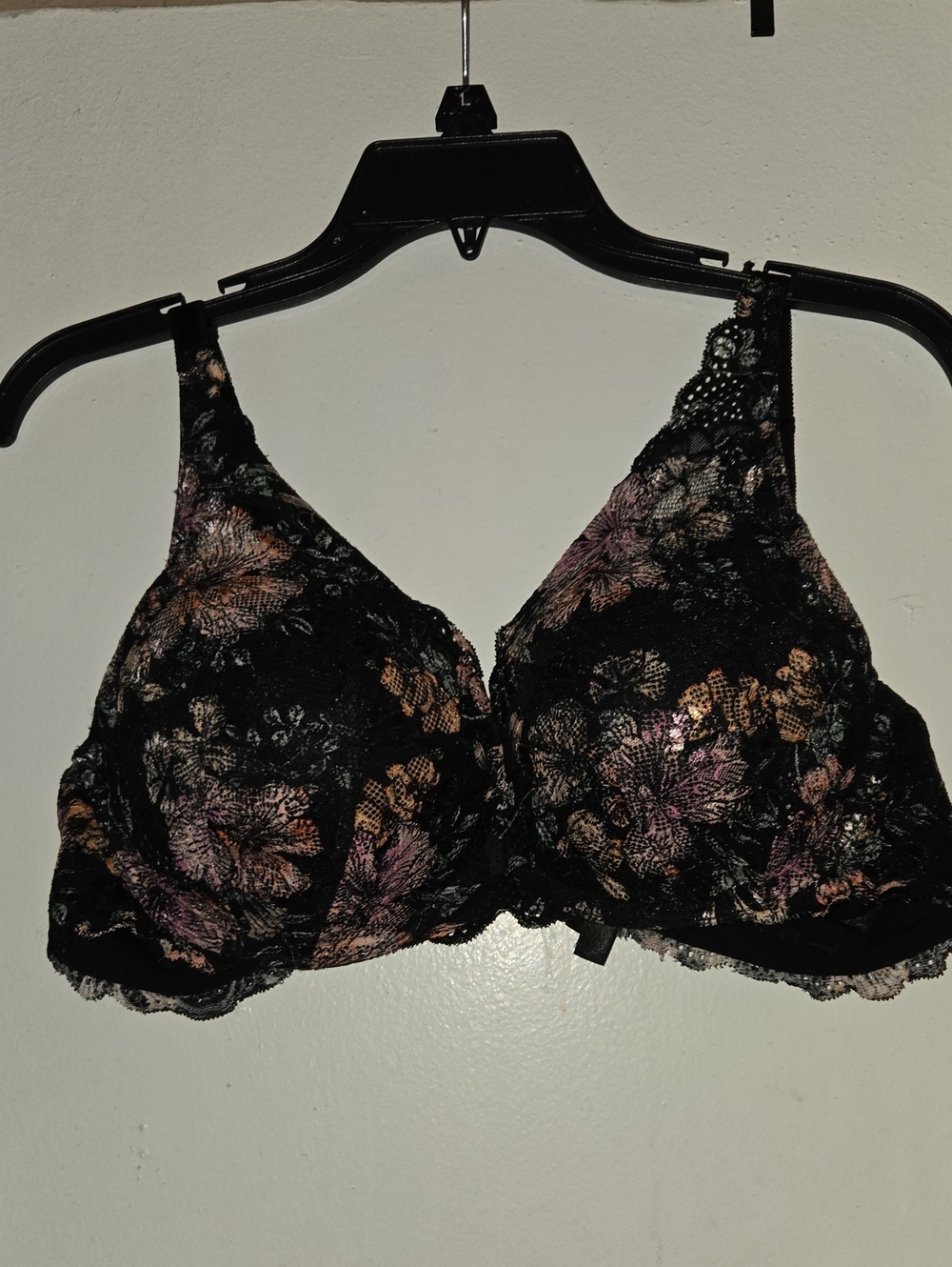 Floral Lace Underwire Bra in Black with Multicolor Accents